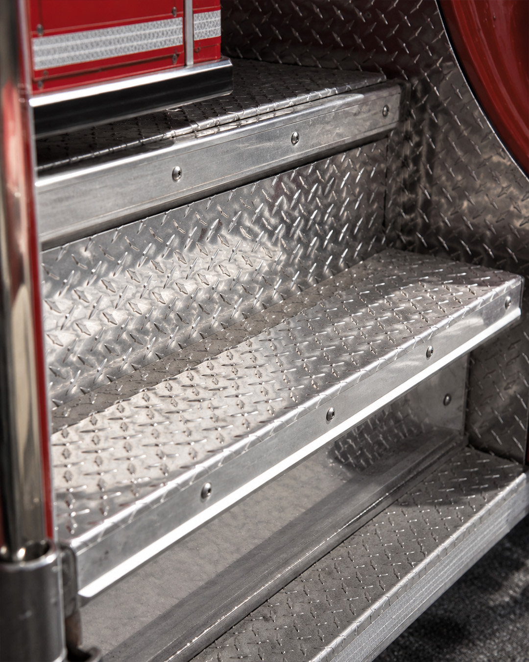 Folding & Expandable Steps